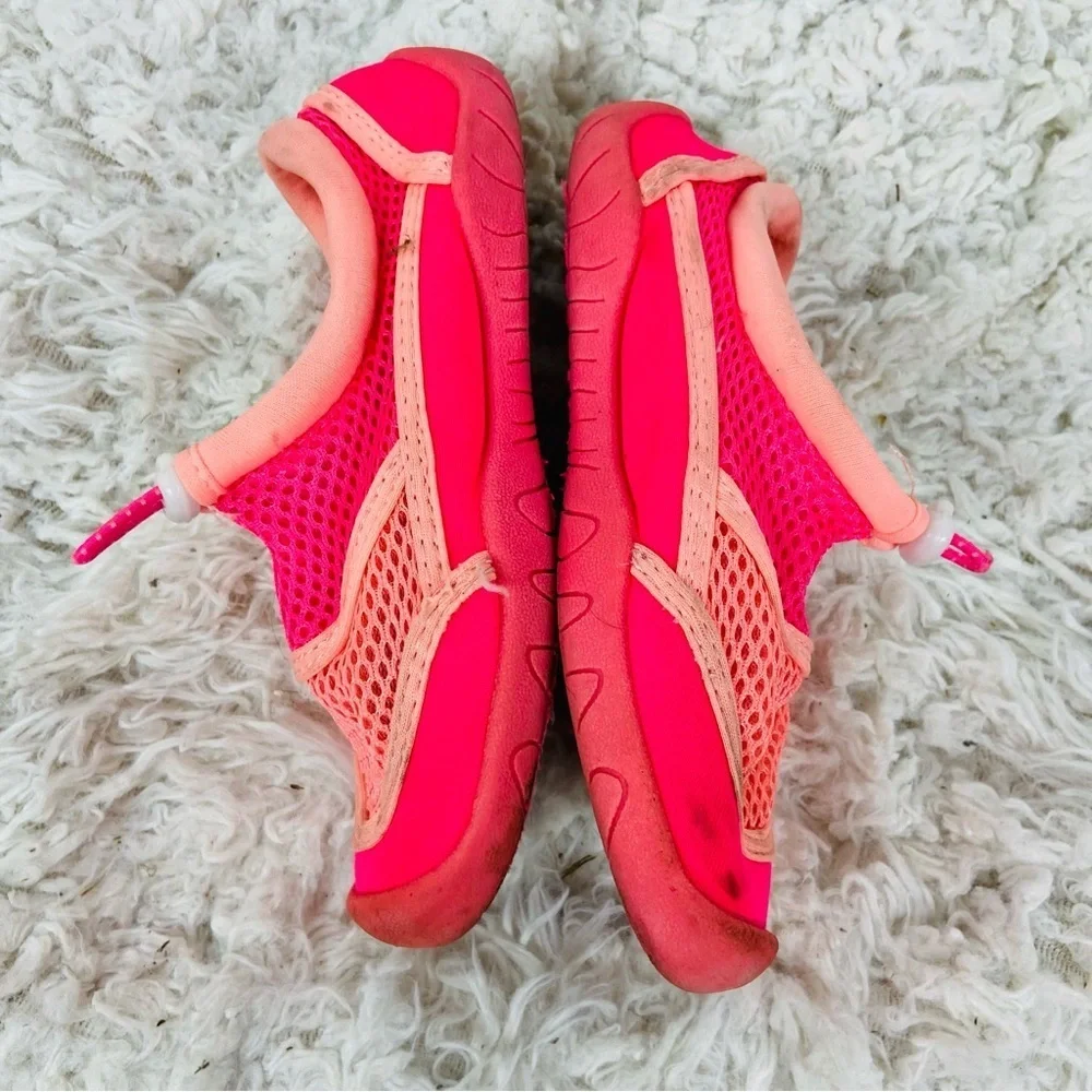 WONDER NATION Kids hot Pink Mesh Water Shoes size 11 / 12